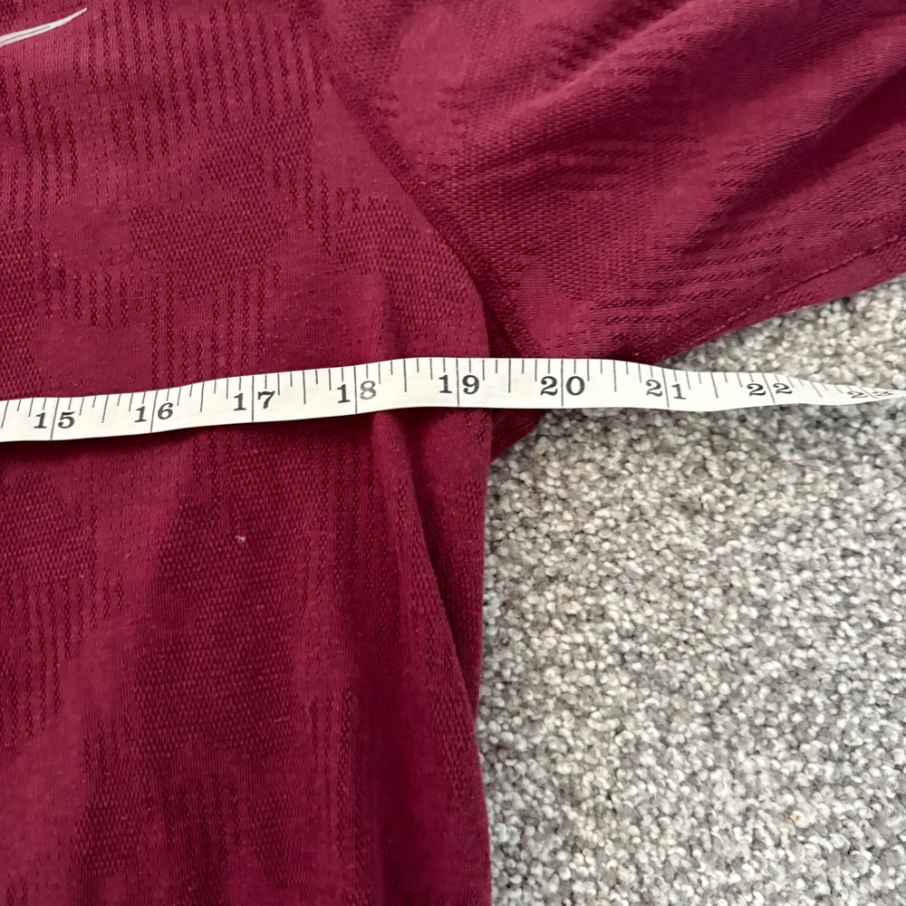 Saucony Mens Long Sleeve Running Shirt‎ Burgundy Maroon Textured Jacquard Medium - Picture 8 of 8